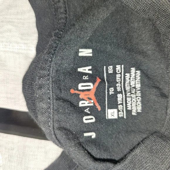 Air Jordan tee camouflage pocket youth size XL 13-15 - Picture 3 of 7